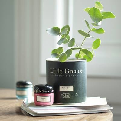 Little Green Paint Company Eco-friendly paint and wallpaper cataloging over 300 years of the best in English decoration. http://www.littlegreene.com